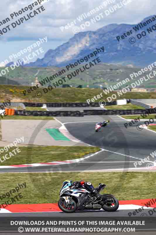 cadwell no limits trackday;cadwell park;cadwell park photographs;cadwell trackday photographs;enduro digital images;event digital images;eventdigitalimages;navarra;no limits trackdays;peter wileman photography;racing digital images;trackday digital images;trackday photos